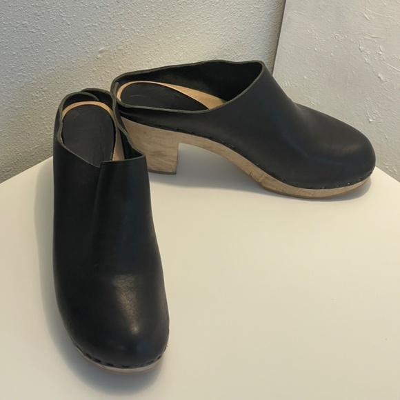 Bryr Shoes Bryr Clogs Classic Woodenleather Poshmark